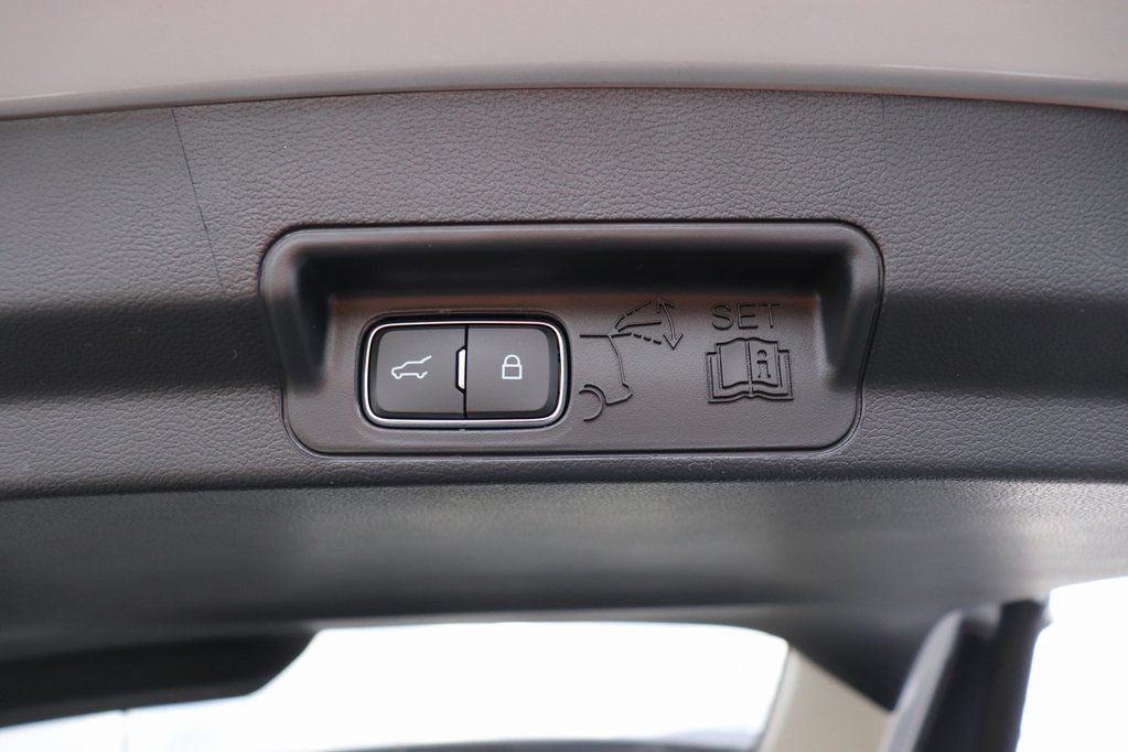 New 2026 Ford Explorer Active w/ Active Comfort Package image 13