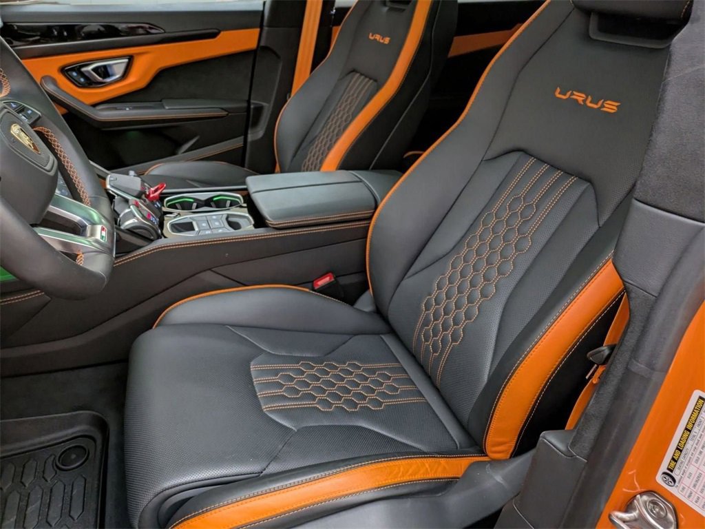 Used 2024 Lamborghini Urus S image 5