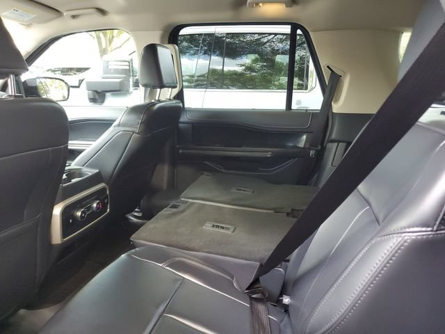 Used 2023 Ford Expedition XLT RWD image 9