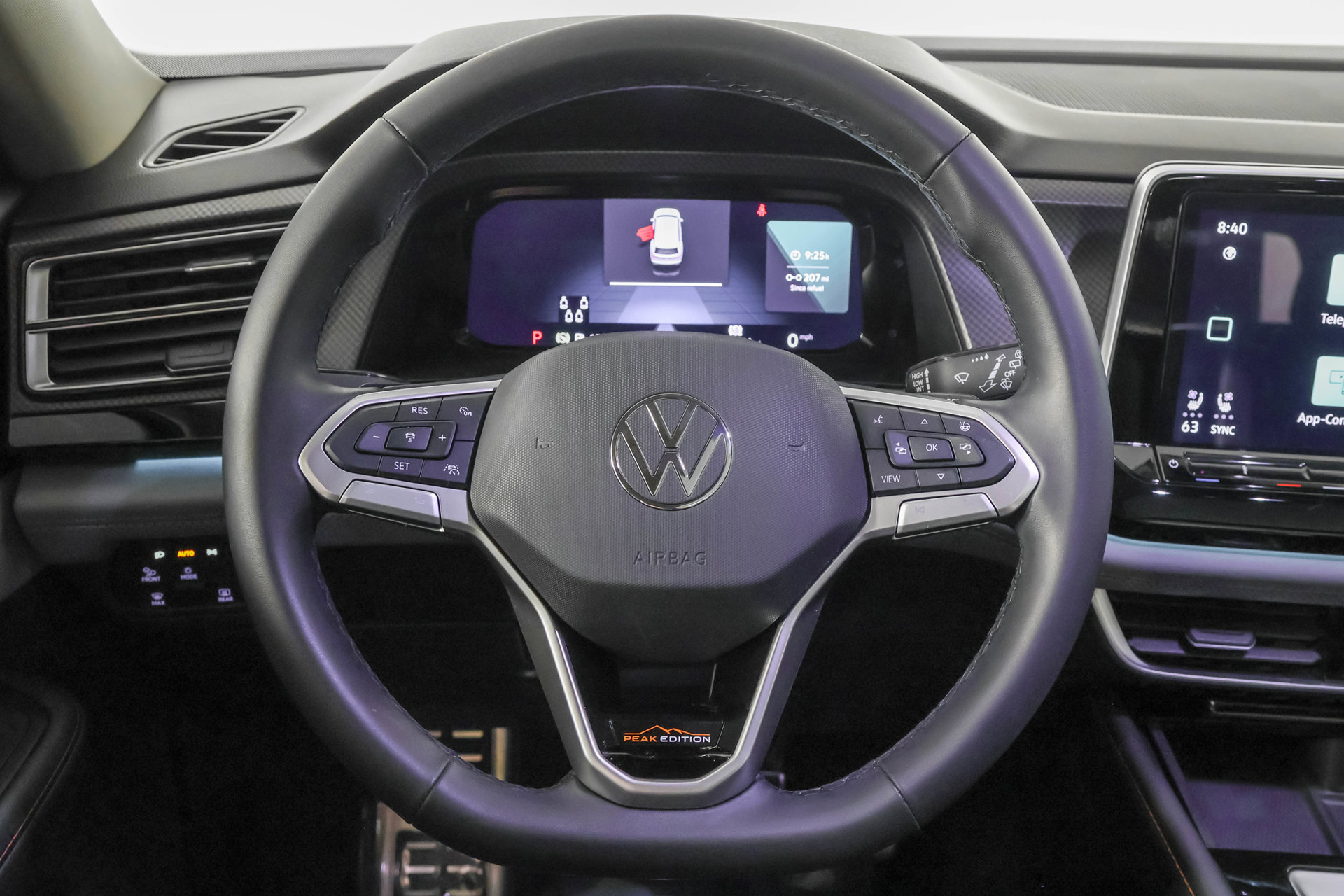 Used 2024 Volkswagen Atlas Peak Edition SE AWD/4WD image 26