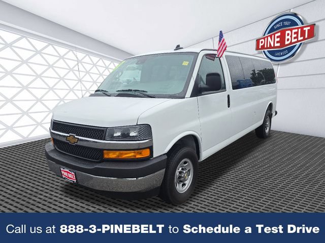Certified 2025 Chevrolet Express 3500 LT w/ LT Preferred Equipment Group RWD image 1