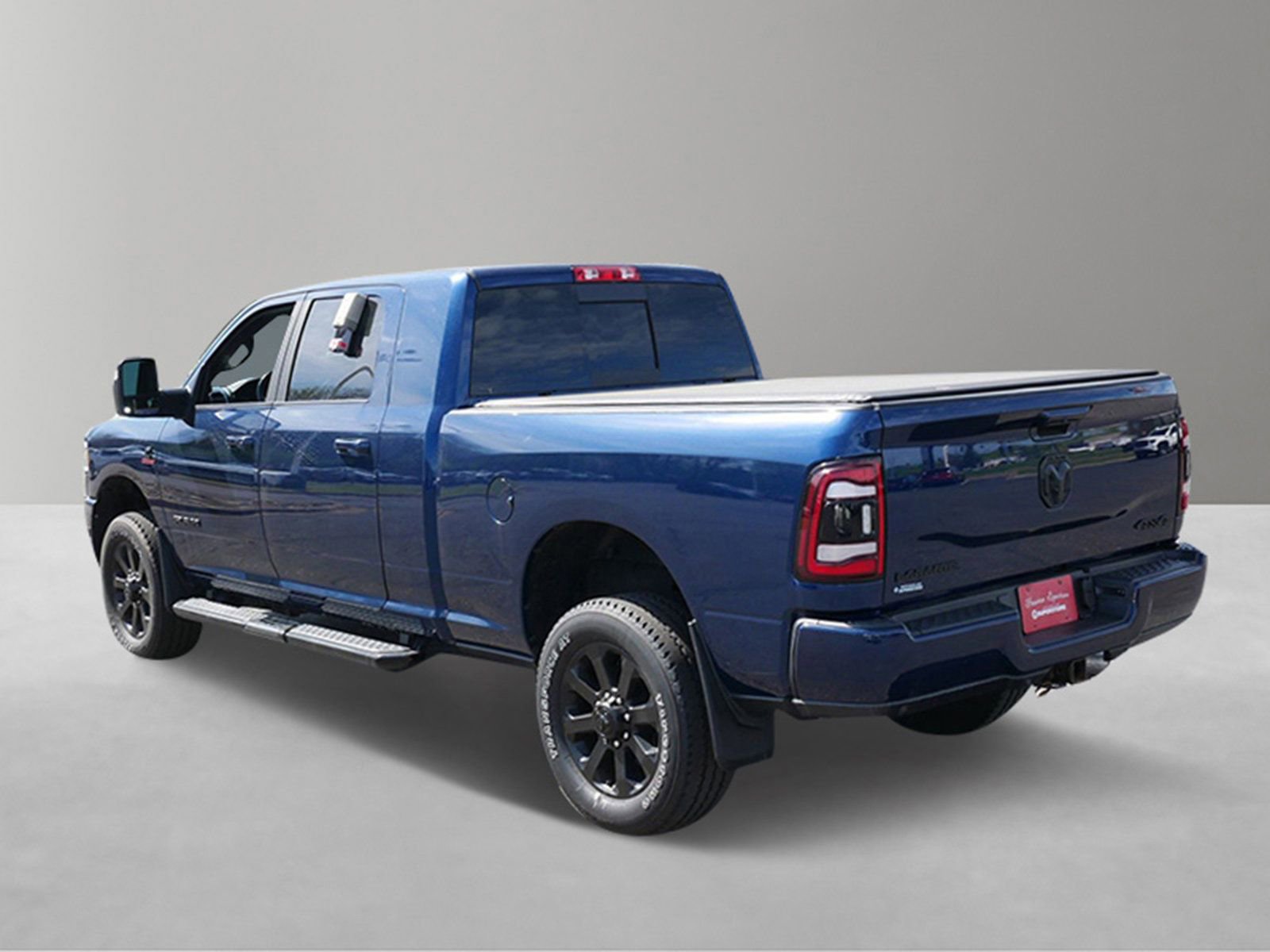 Used 2023 RAM 2500 Laramie AWD/4WD image 5