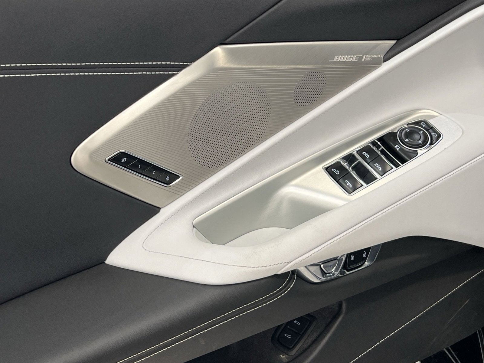 Used 2025 Chevrolet Corvette Stingray w/ Battery Protection Package image 14