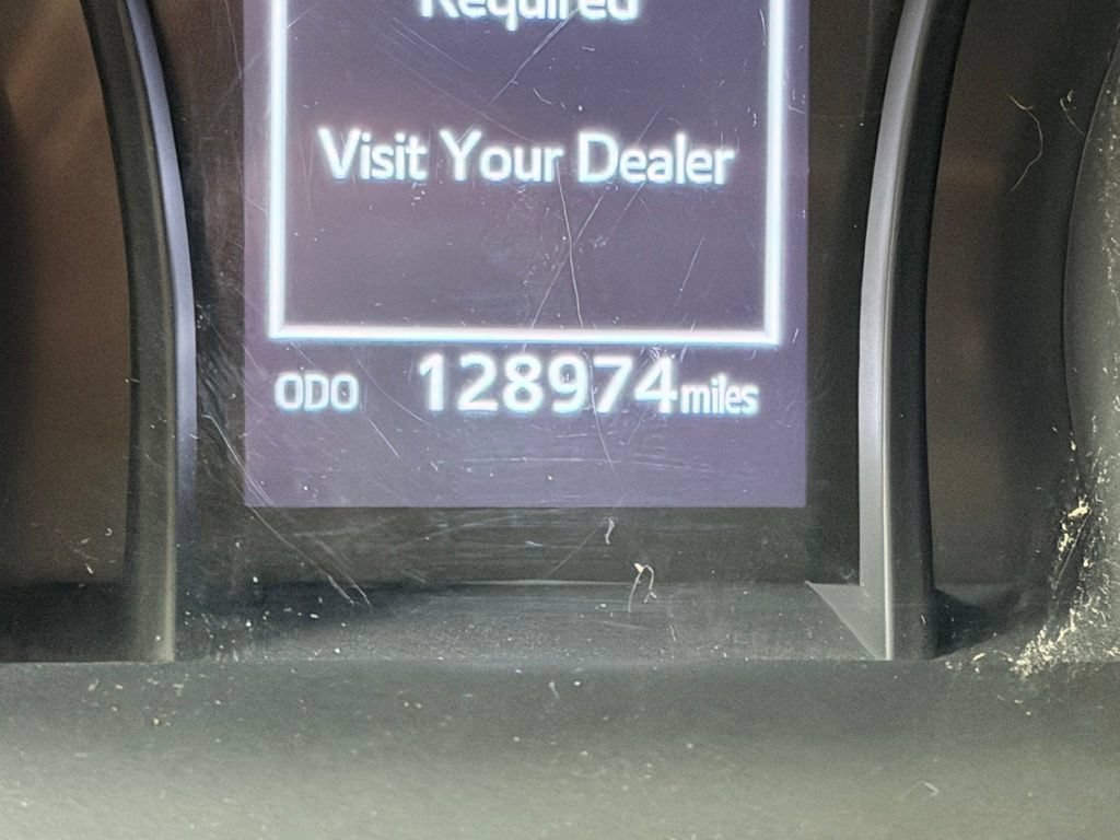 Used 2020 Toyota Camry LE FWD image 39