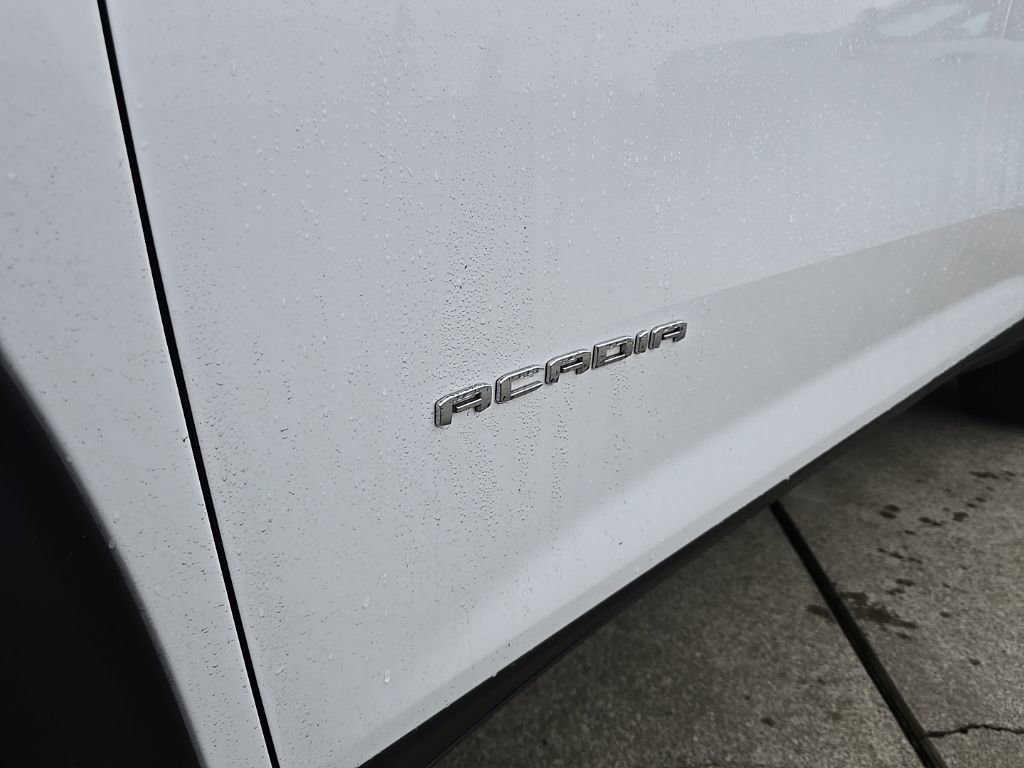 Used 2024 GMC Acadia Elevation image 35