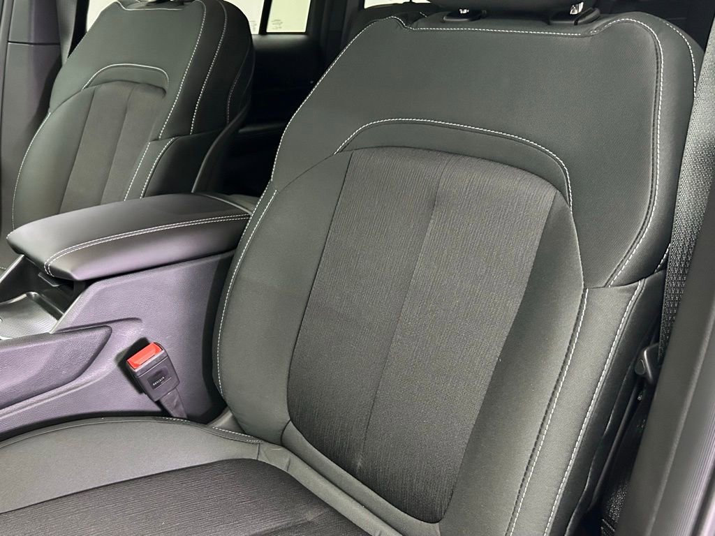 New 2025 Jeep Grand Cherokee Laredo w/ Trailer Tow Package image 17