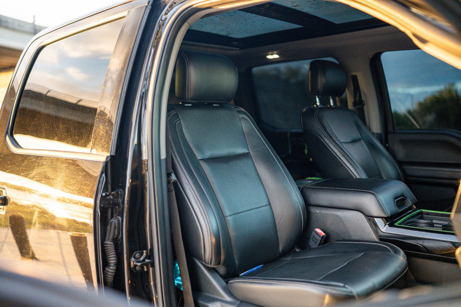 Used 2019 Ford F250 Lariat w/ Lariat Ultimate Package AWD/4WD image 8