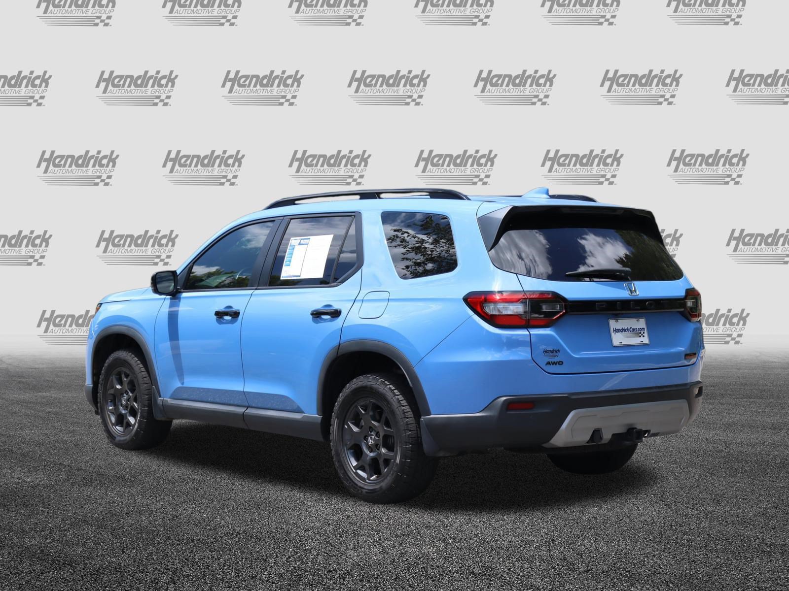 Used 2024 Honda Pilot TrailSport image 7