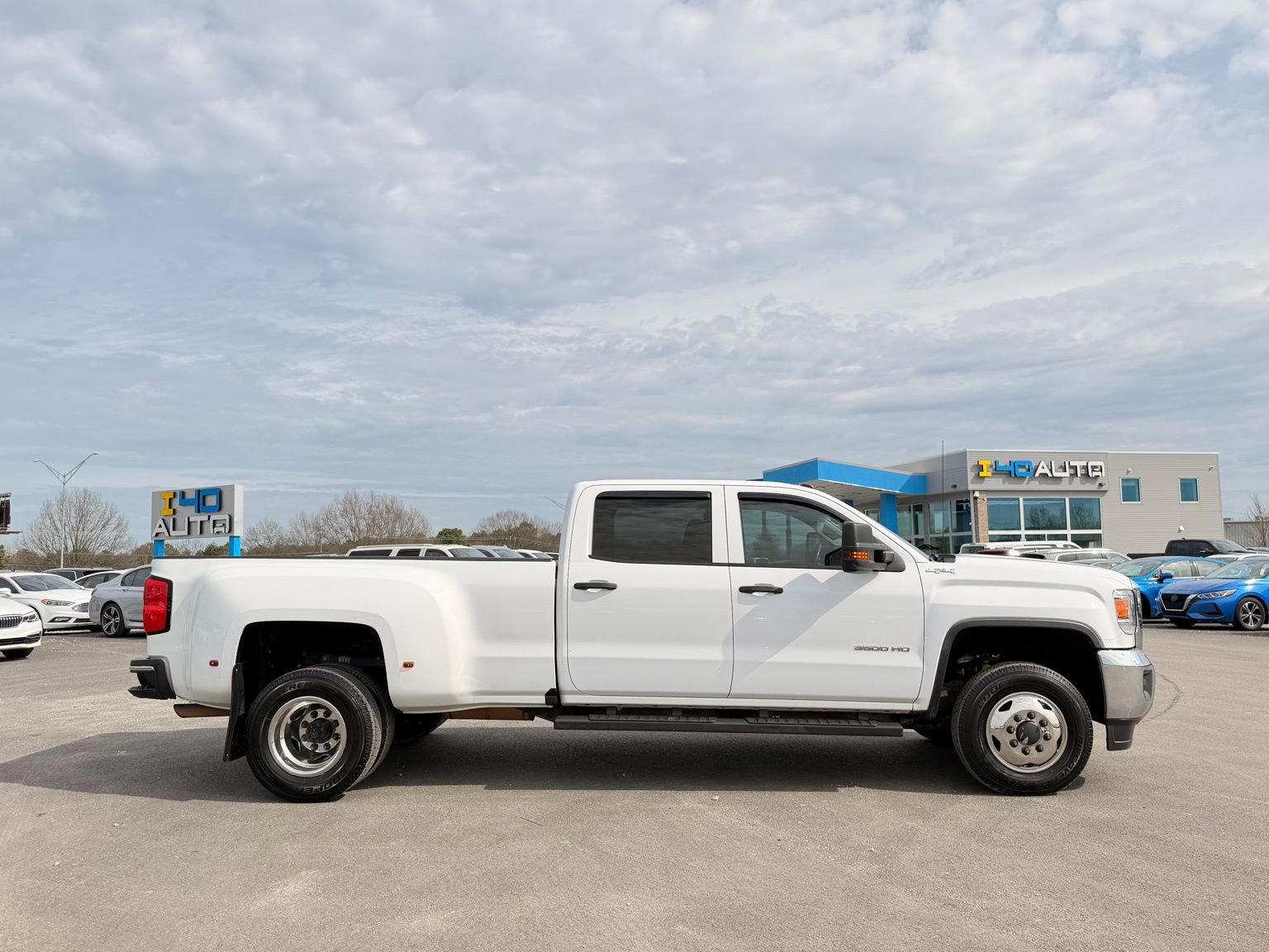 Used 2017 GMC Sierra 3500 4x4 Crew Cab image 5