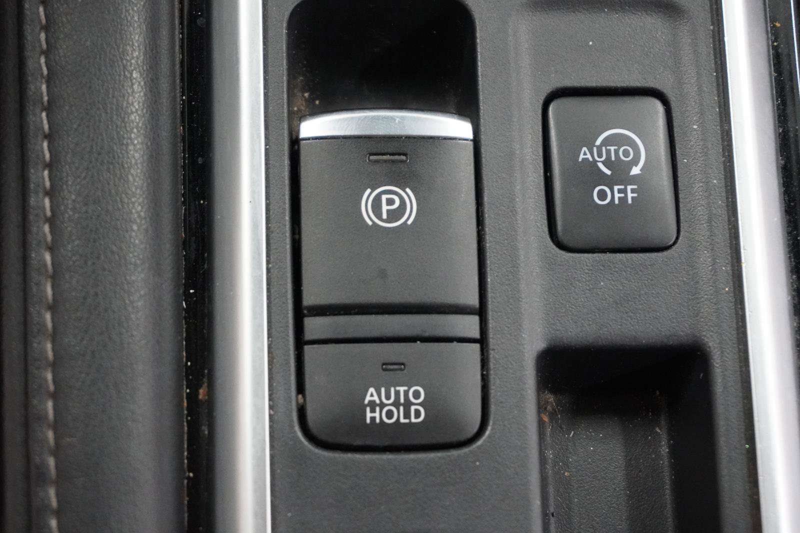 Used 2022 Nissan Pathfinder SL image 26