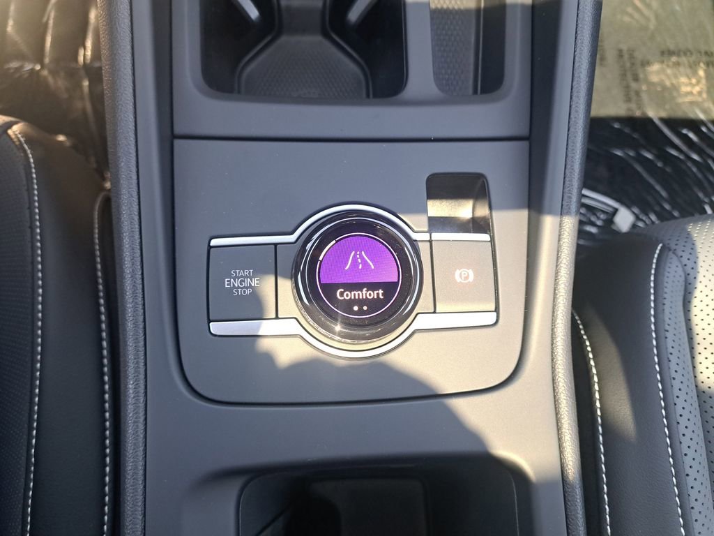 New 2025 Volkswagen Tiguan SE R-Line image 26