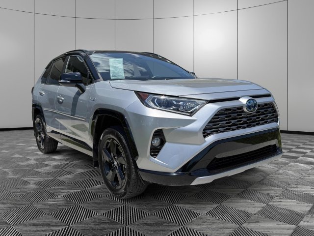 Used 2021 Toyota RAV4 XSE AWD/4WD image 7