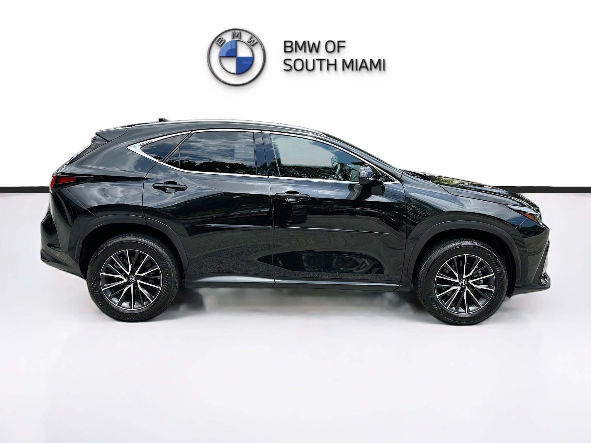 Used 2025 Lexus NX 250 FWD w/ Accessory Package (P2) image 8