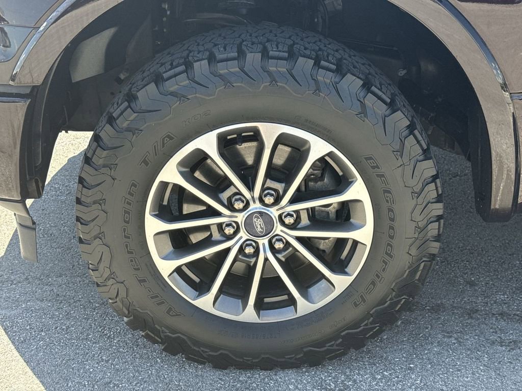 Used 2018 Ford F150 XLT w/ Equipment Group 301A Mid AWD/4WD image 10