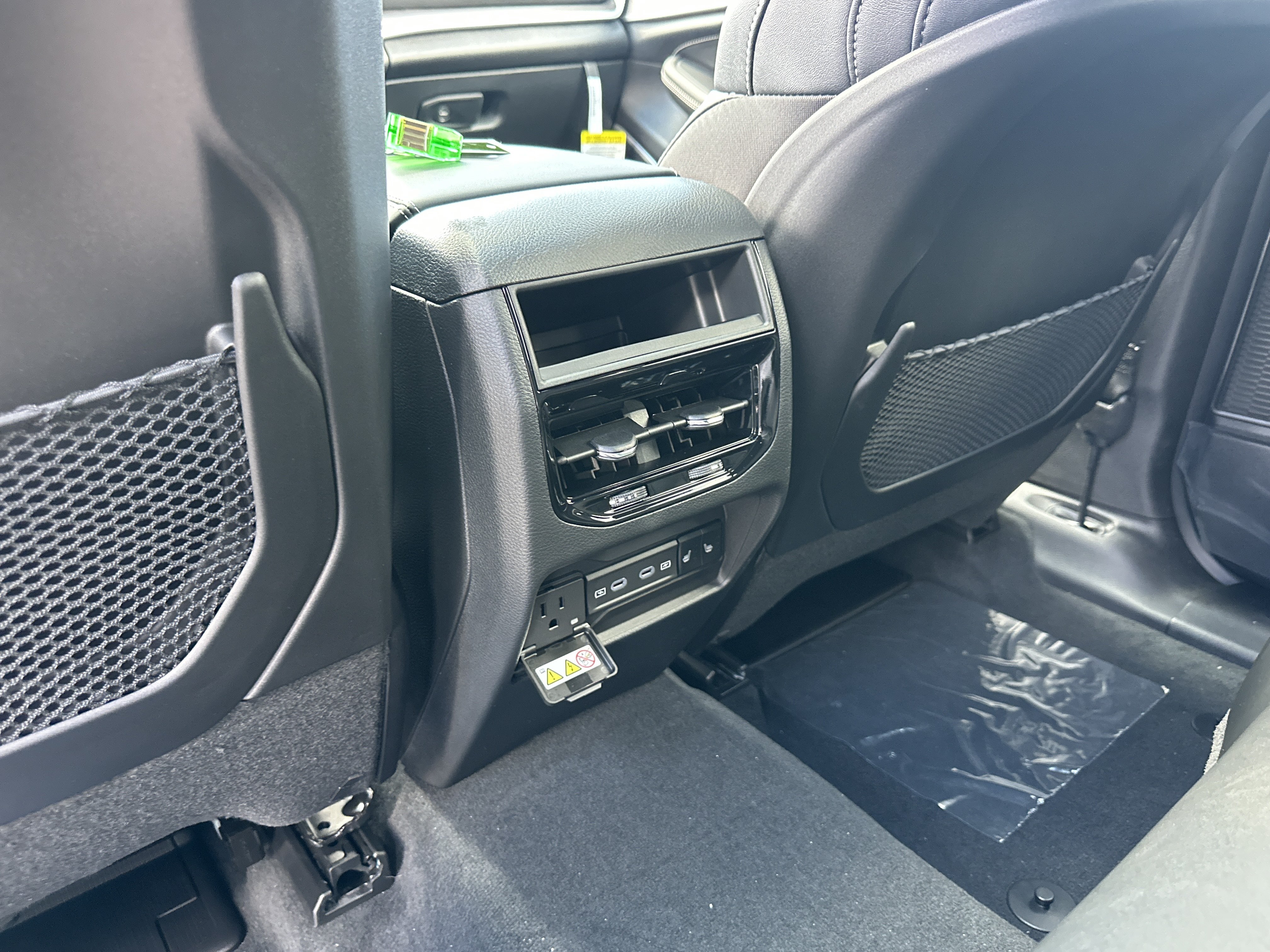 New 2027 Jeep Grand Cherokee Limited AWD/4WD image 32
