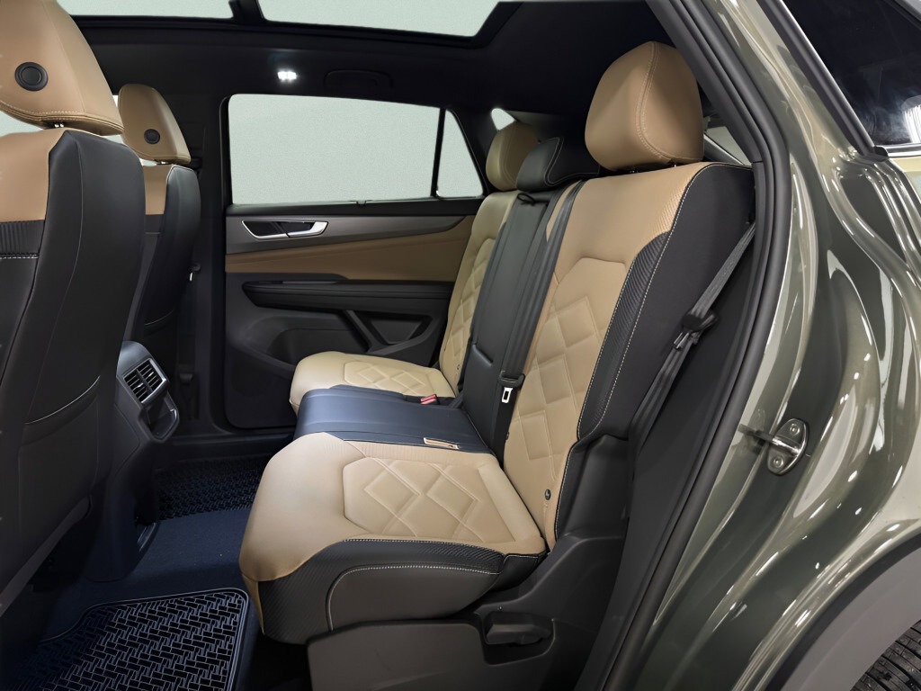 New 2026 Volkswagen Atlas Cross Sport SE image 18