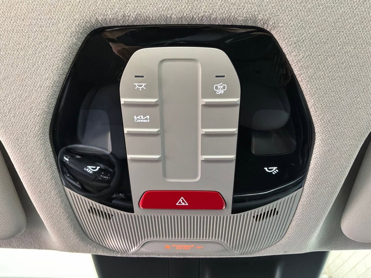 Used 2025 Kia K4 FWD image 16