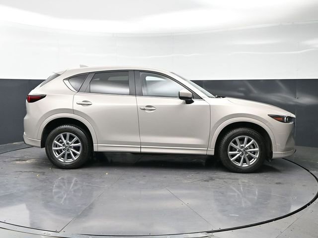 Used 2024 MAZDA CX-5 AWD 2.5 S w/ Select Package image 4