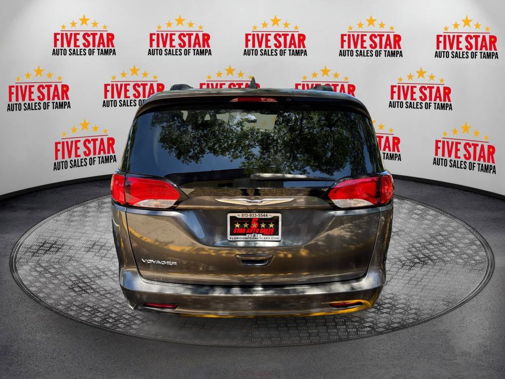 Used 2020 Chrysler Voyager Lxi FWD image 6