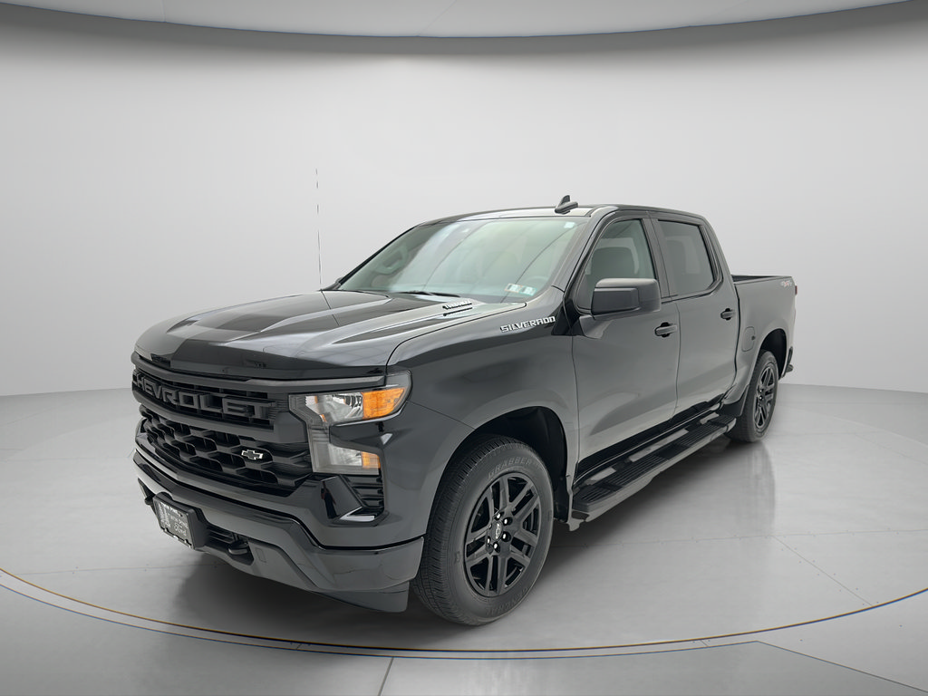 Used 2024 Chevrolet Silverado 1500 Custom AWD/4WD image 3