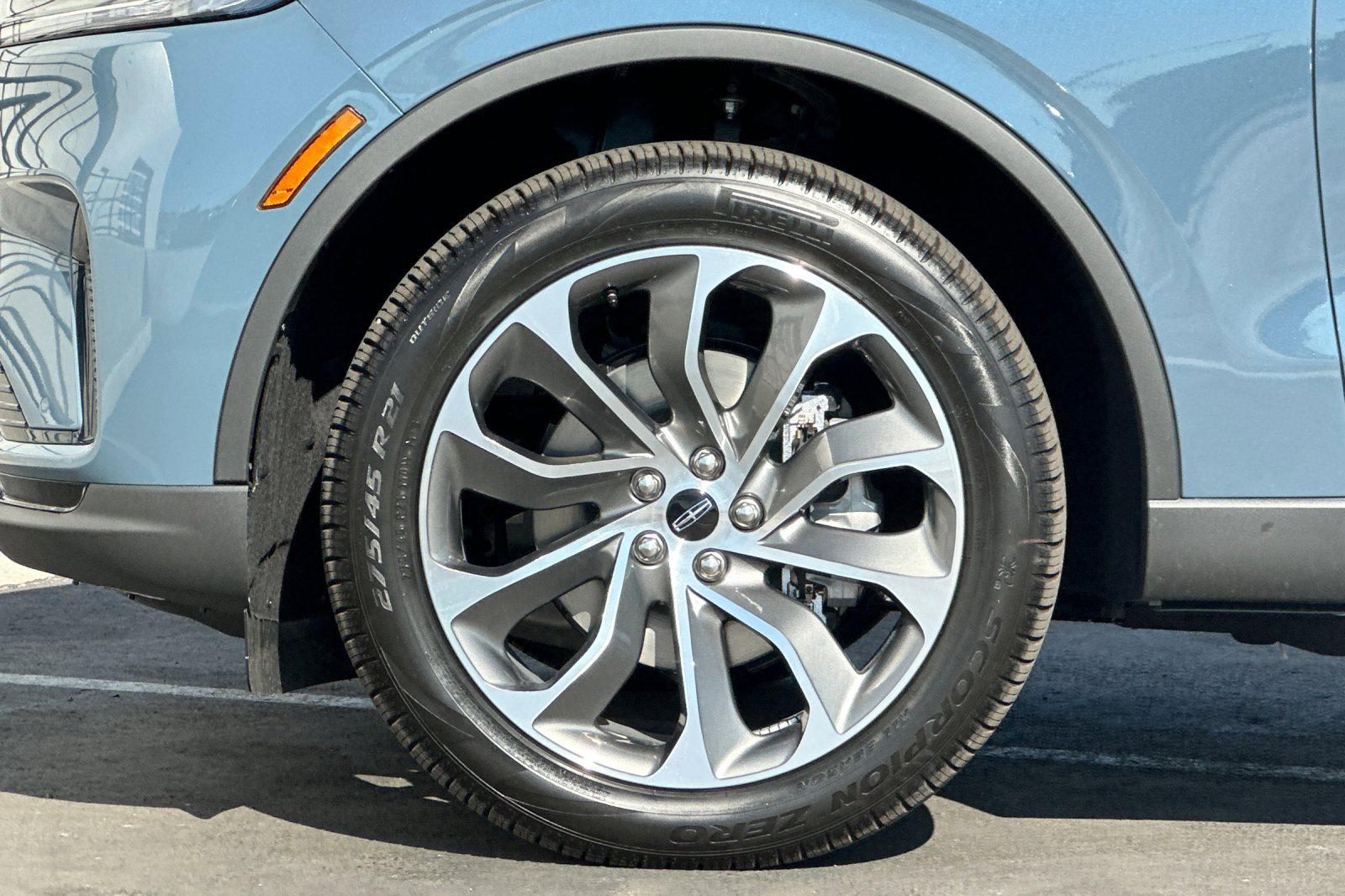New 2025 Lincoln Aviator 2WD image 26