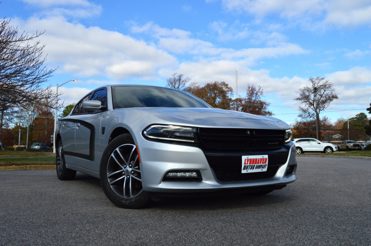 Used 2019 Dodge Charger SXT w/ Driver Confidence Group image 22