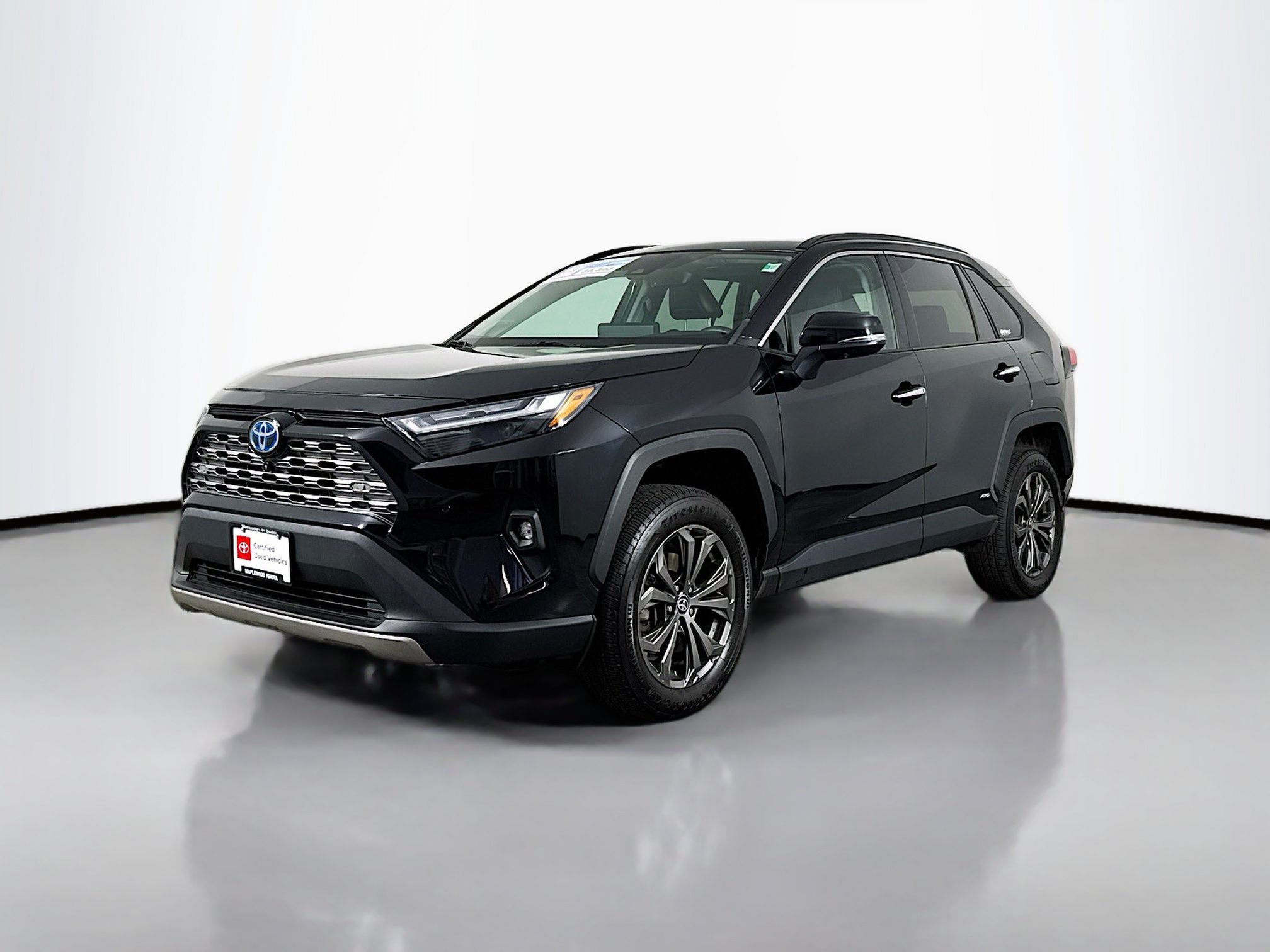 Certified 2023 Toyota RAV4 Limited AWD/4WD image 3