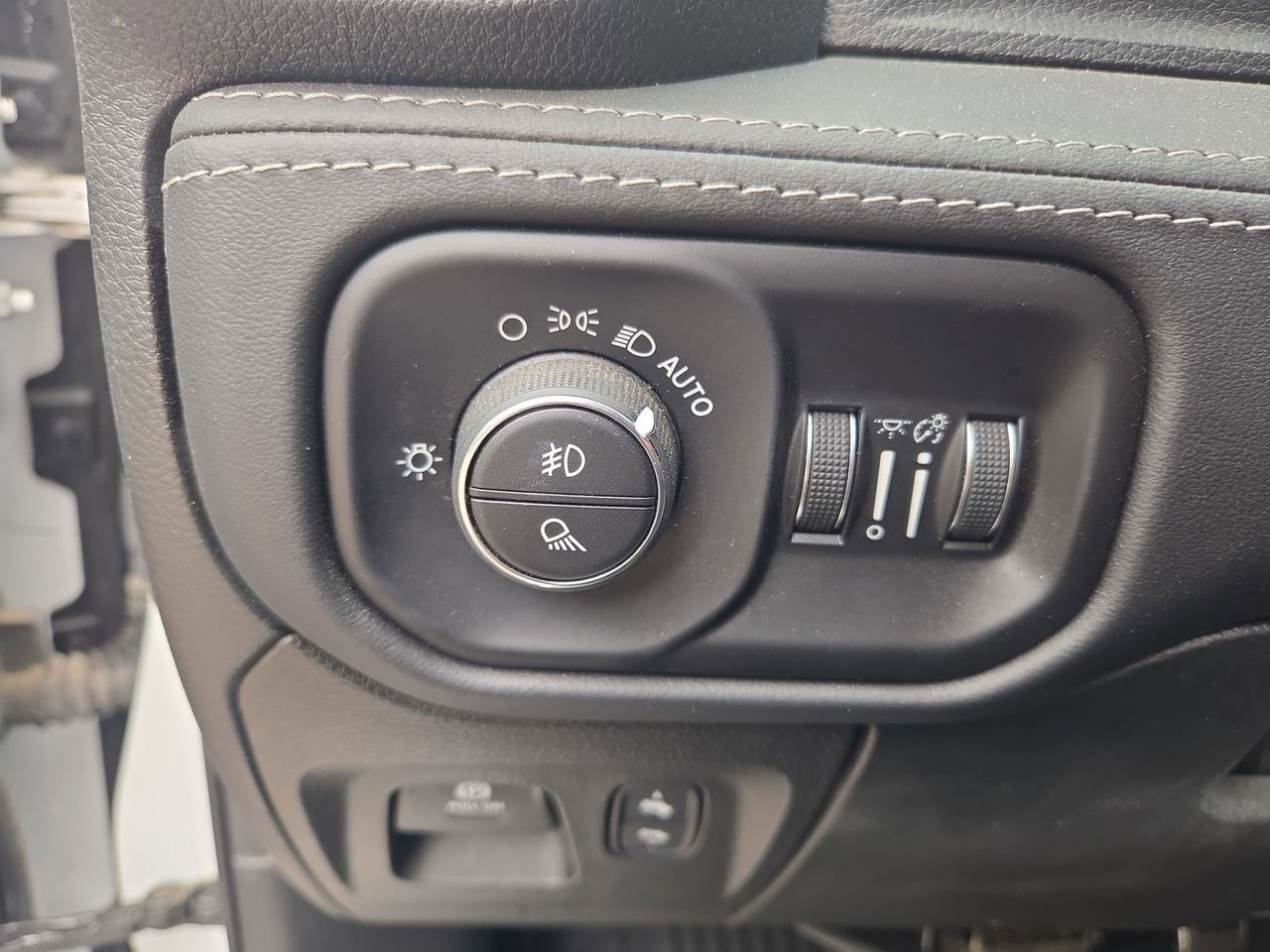 Used 2022 RAM 1500 TRX w/ TRX Level 2 Equipment Group AWD/4WD image 15