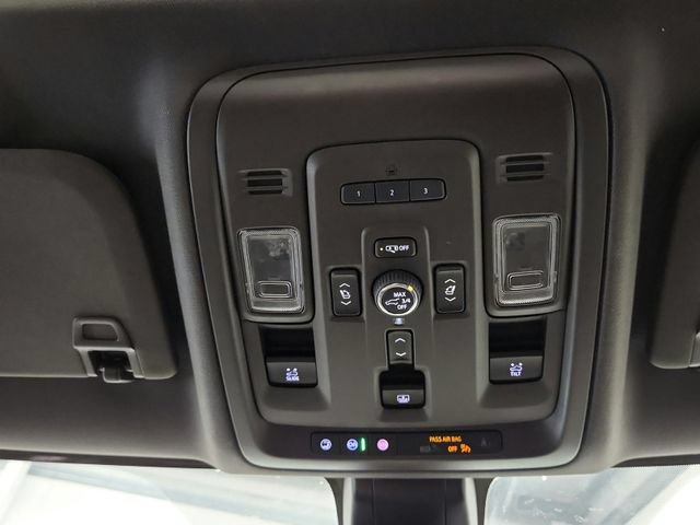 Used 2022 GMC Yukon XL Denali RWD image 28