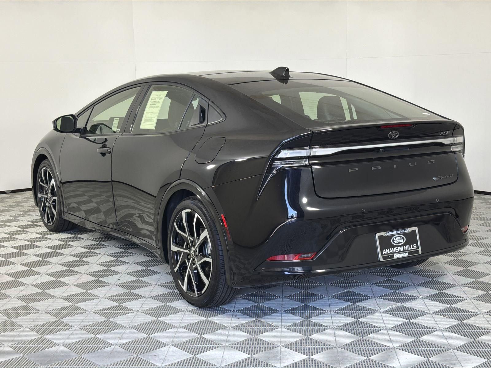 Used 2024 Toyota Prius Prime image 3