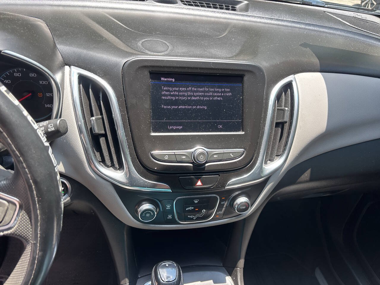 Used 2020 Chevrolet Equinox LS w/ LS Convenience Package FWD image 12