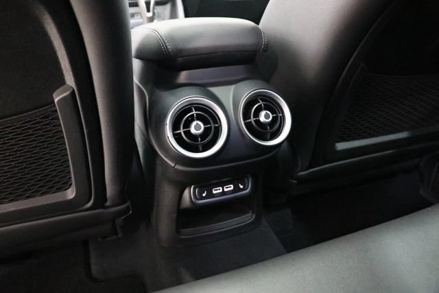 Used 2023 Alfa Romeo Stelvio Ti AWD/4WD image 30
