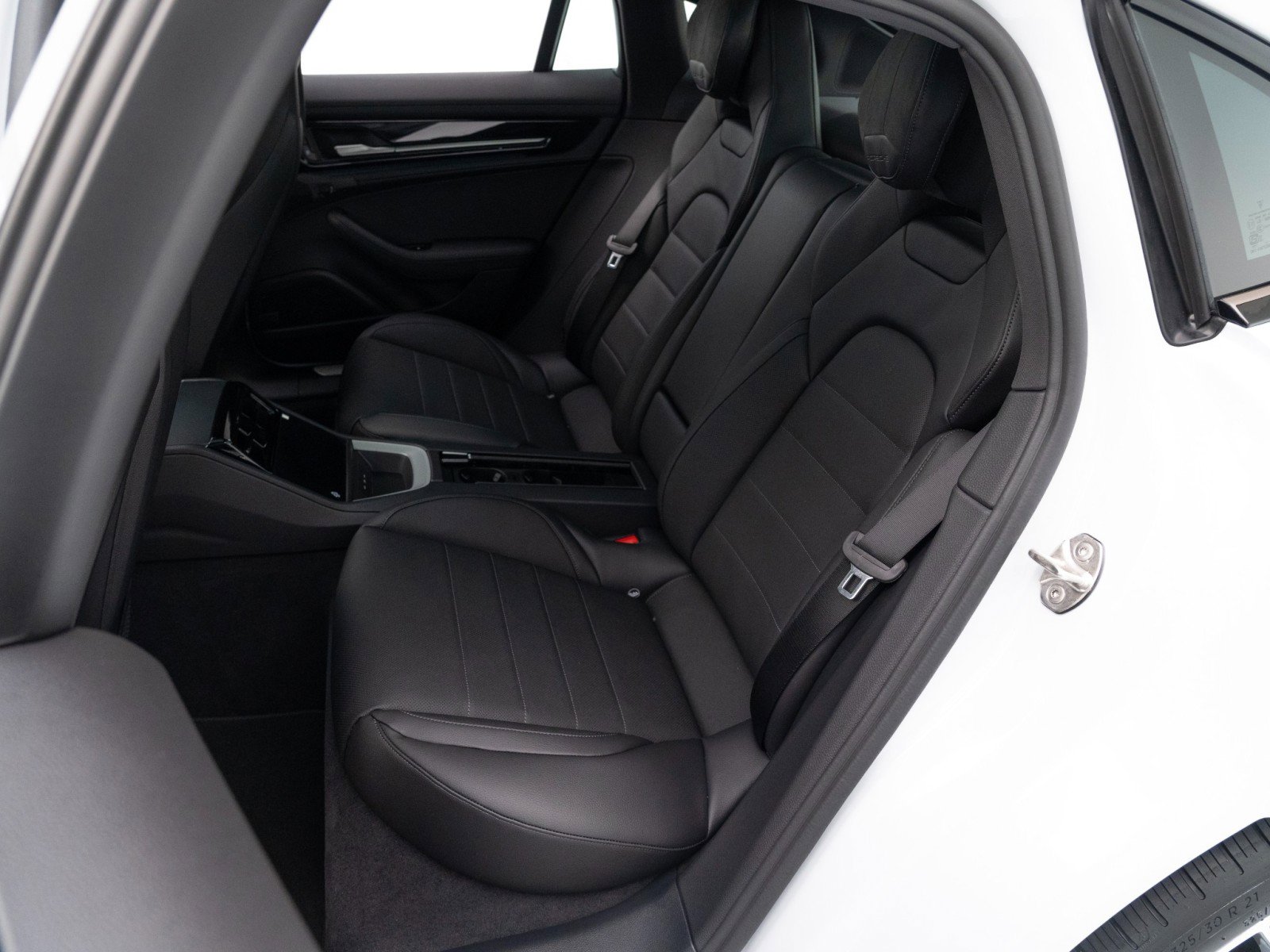 New 2026 Porsche Panamera 4 image 32