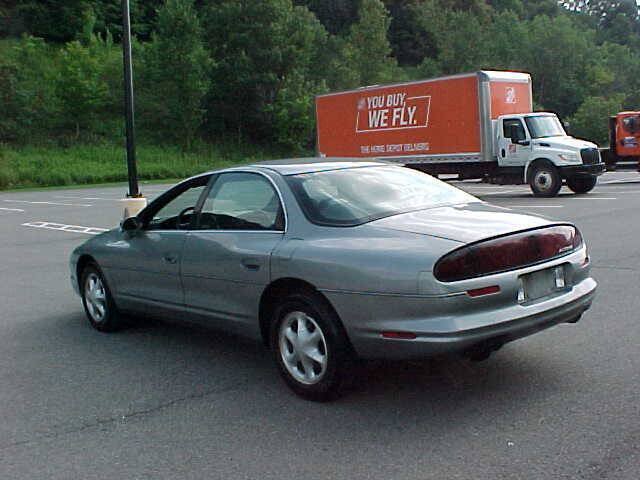 Used 1995 Oldsmobile Aurora FWD image 11