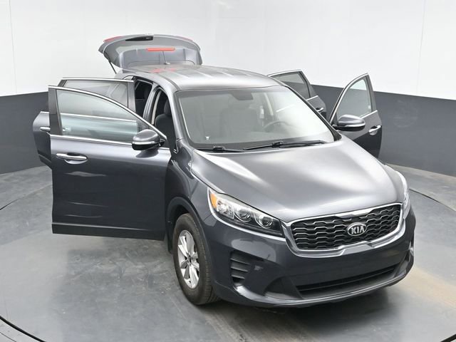 Used 2019 Kia Sorento LX image 49