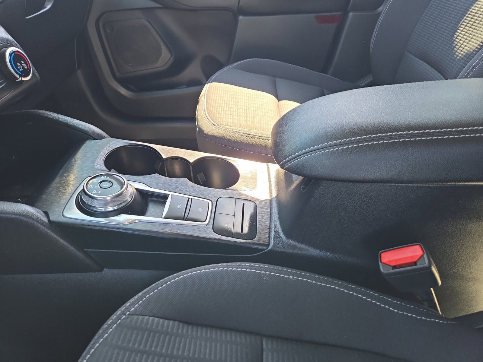 Used 2023 Ford Escape AWD image 22