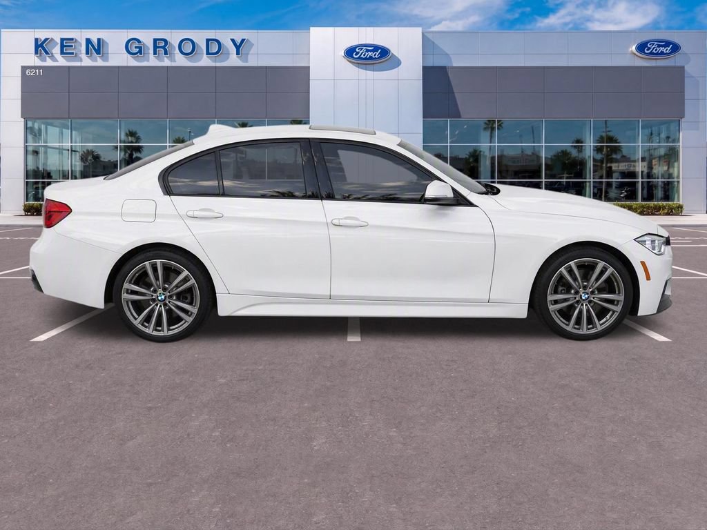 Used 2016 BMW 340i Sedan RWD image 9