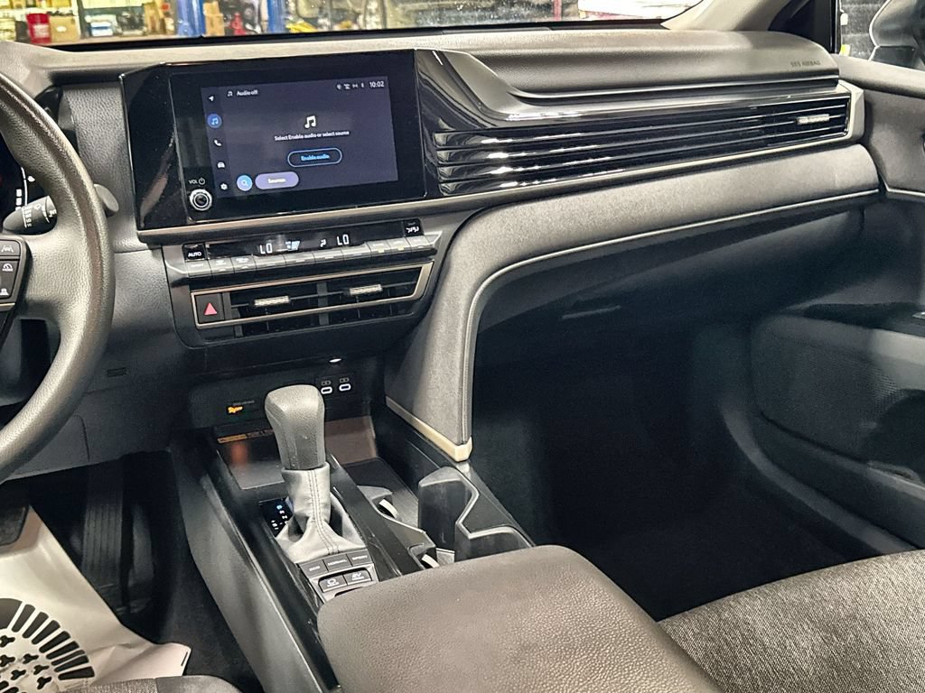 Used 2025 Toyota Camry LE FWD image 26