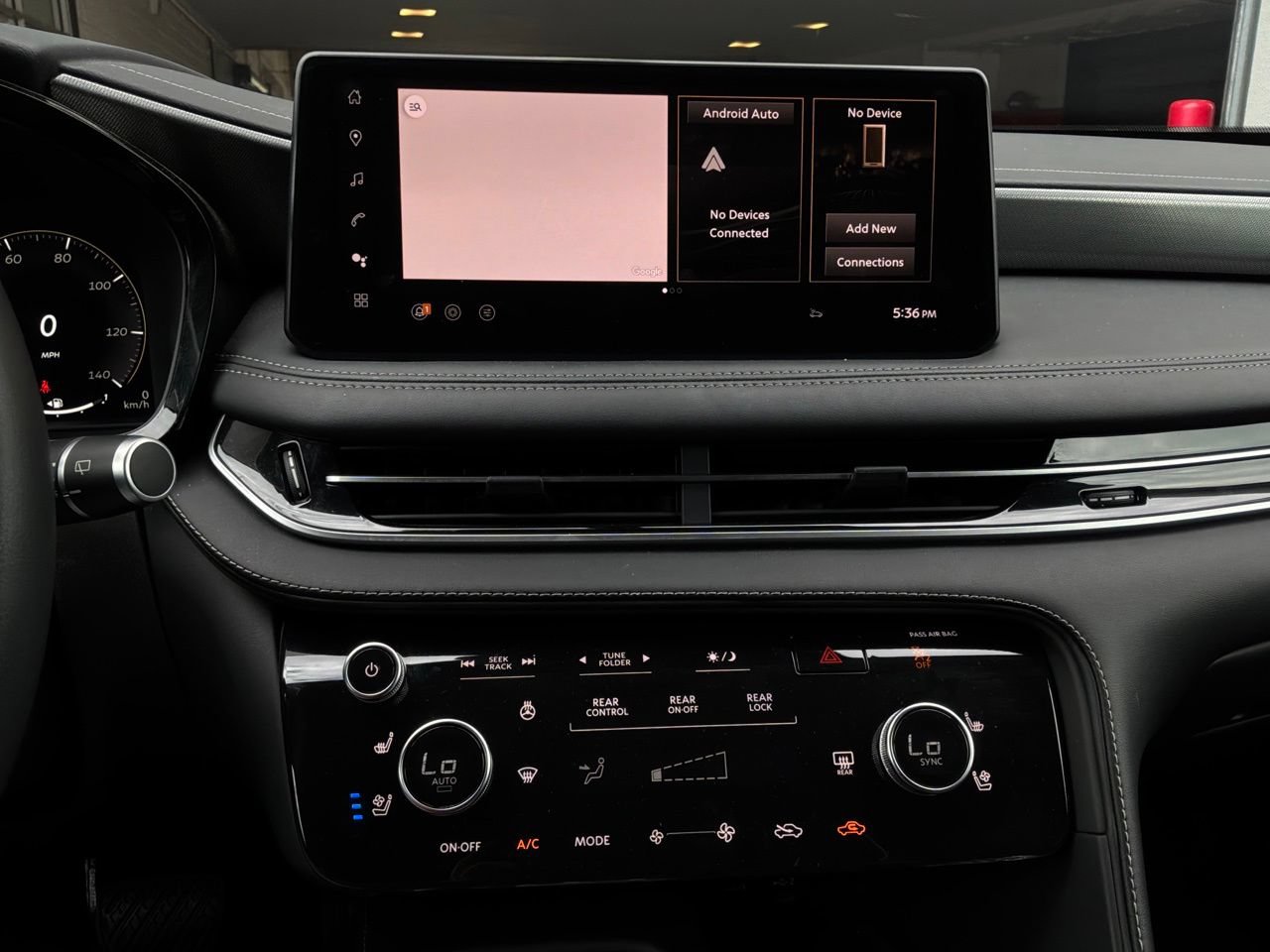 Used 2026 INFINITI QX60 Luxe FWD image 34