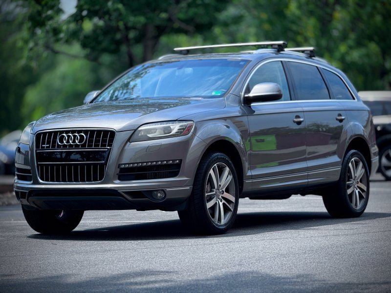 Used 2013 Audi Q7 TDI Prestige w/ Prestige Pkg AWD/4WD image 3