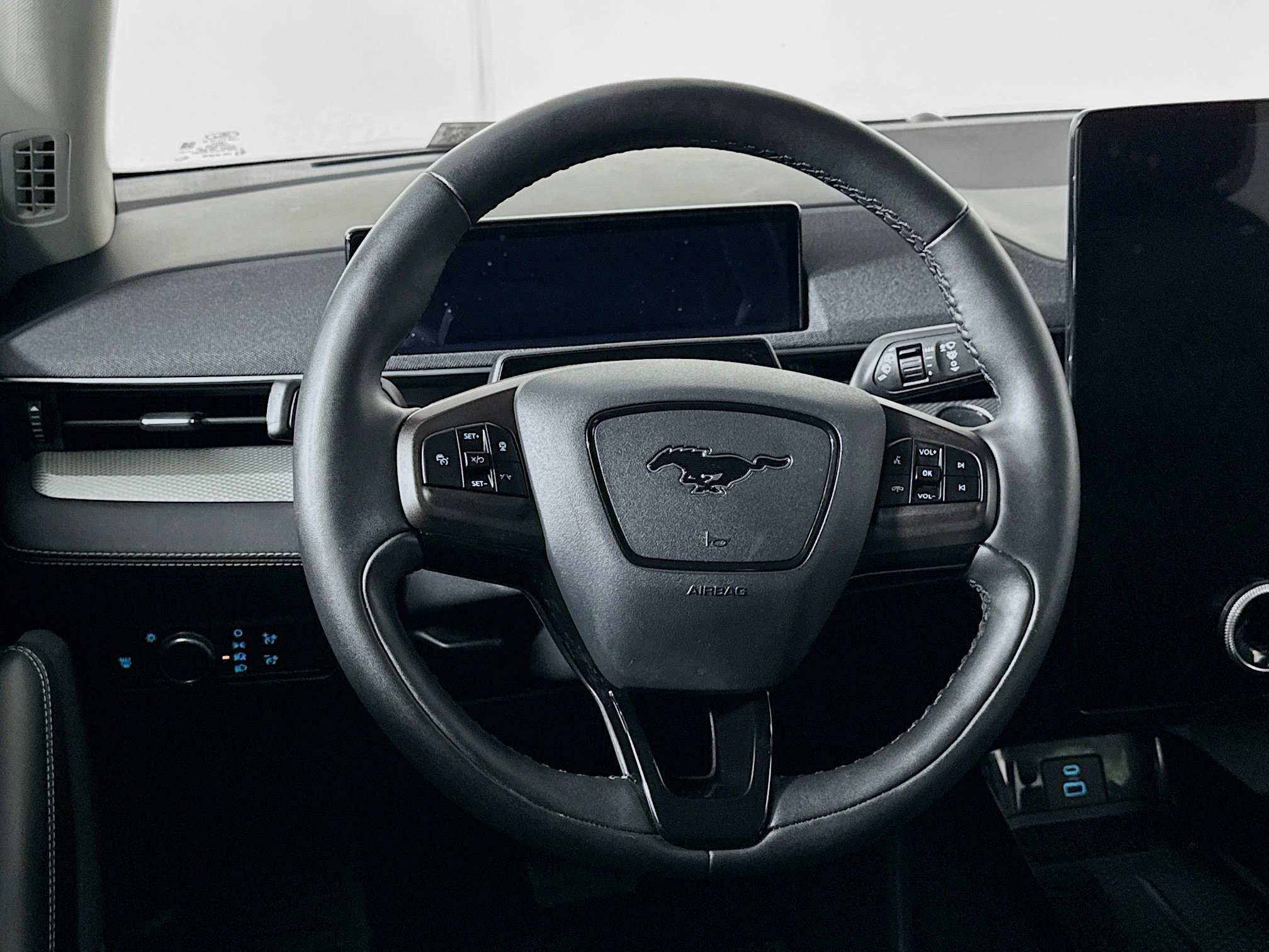 Used 2021 Ford Mustang Mach-E Select w/ Comfort/Technology Package image 18