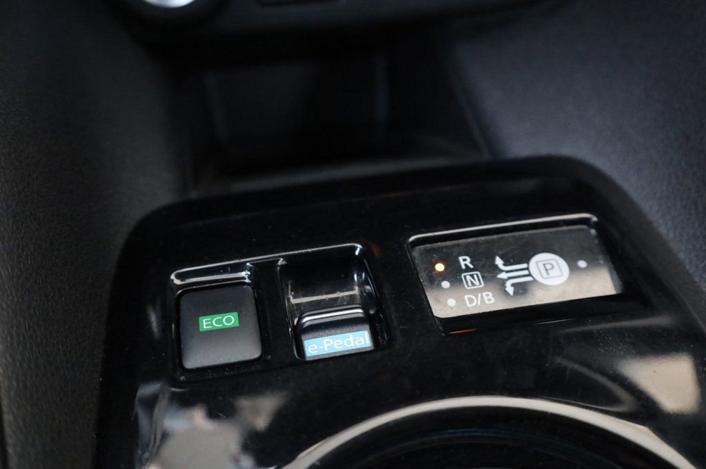 Used 2021 Nissan Leaf SV w/ SV Technology Package FWD image 45