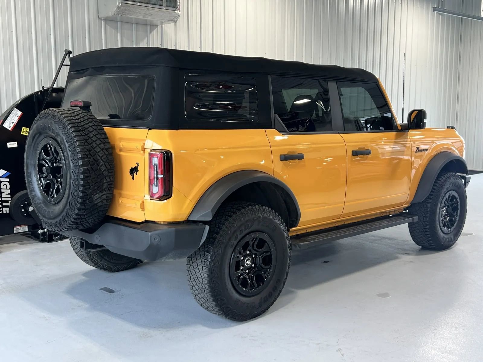Used 2022 Ford Bronco Wildtrak AWD/4WD image 3