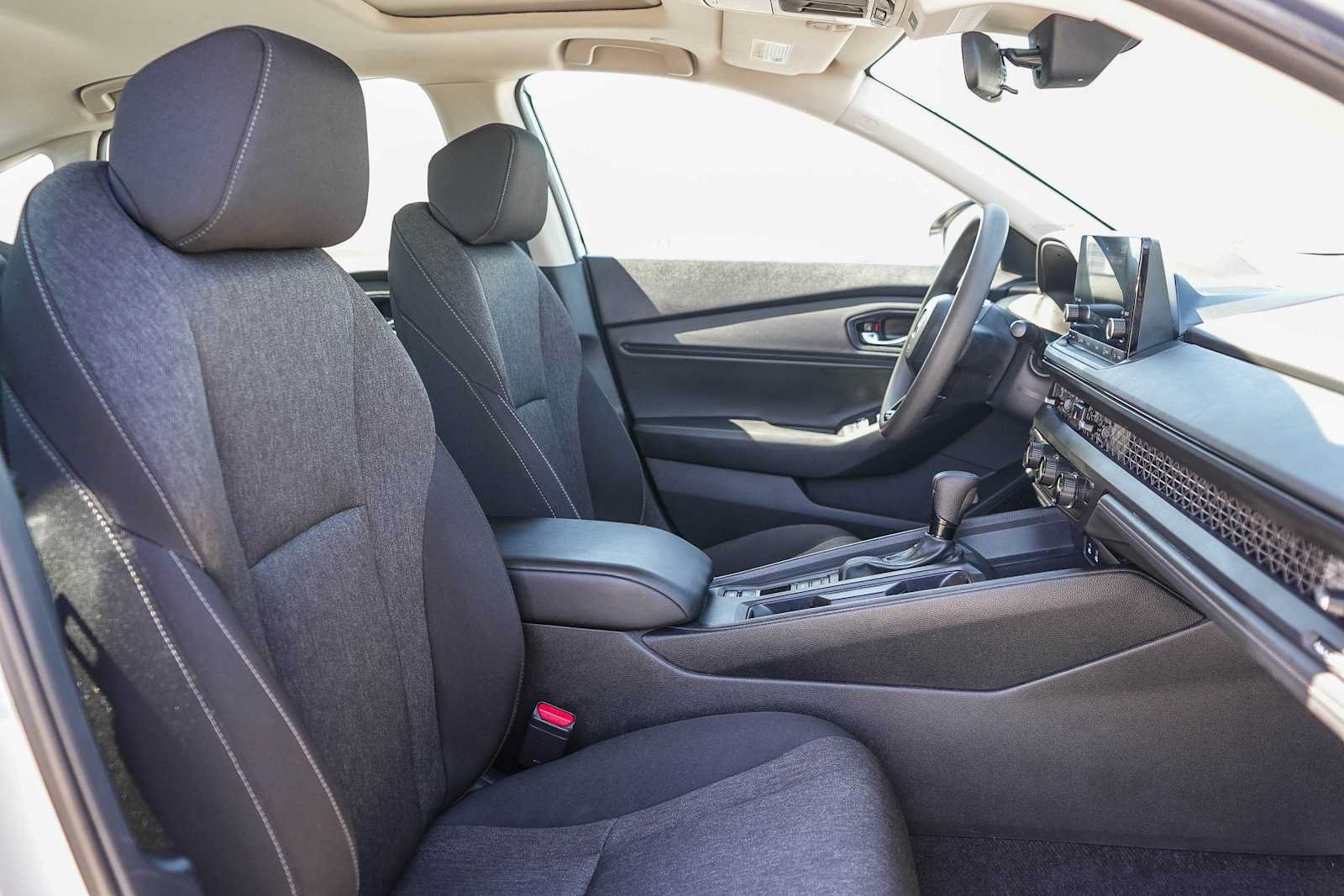Used 2023 Honda Accord EX image 16