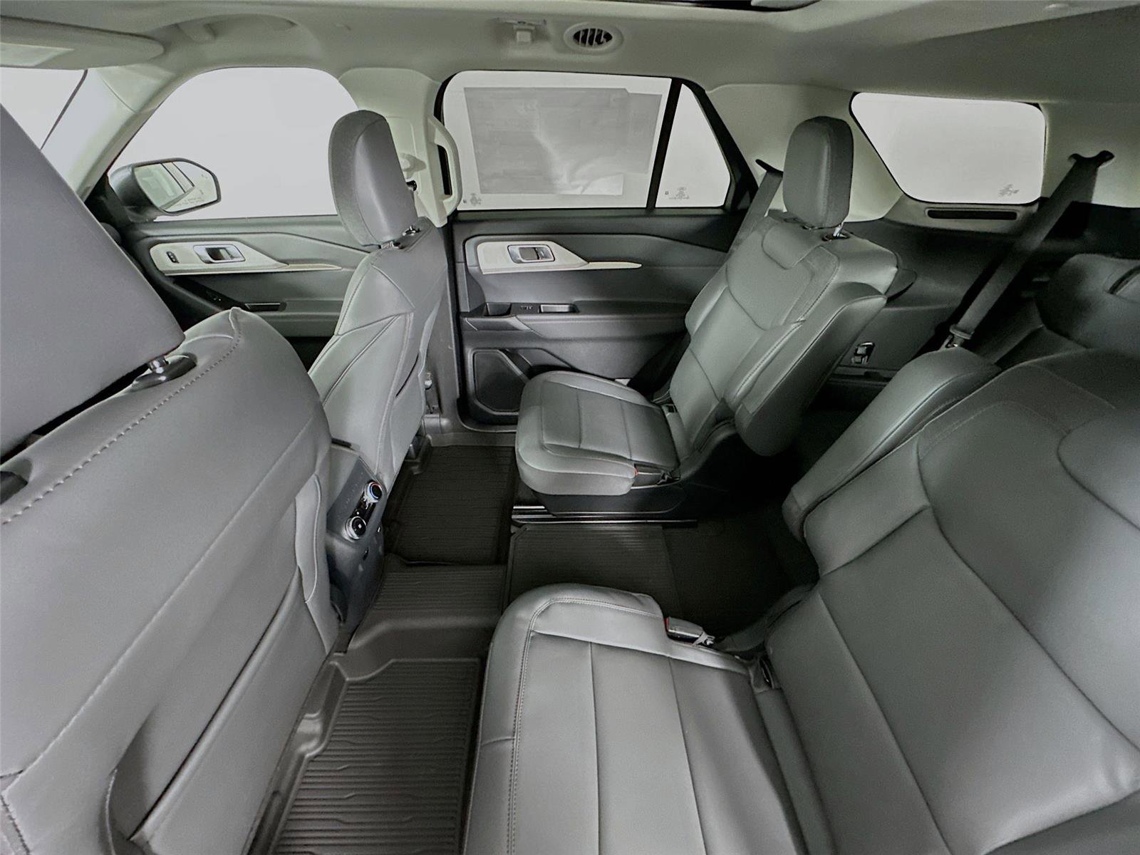 New 2026 Ford Explorer Active w/ Active Comfort Package image 23