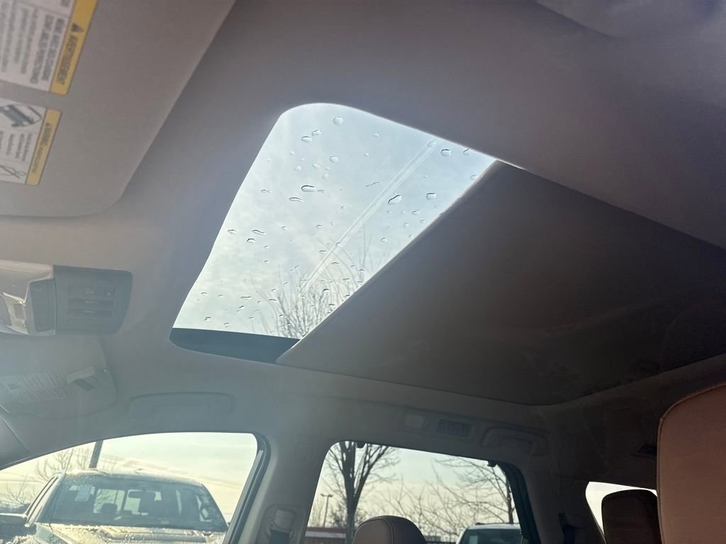 Certified 2025 Nissan Pathfinder Platinum w/ Black Appearance Package image 23