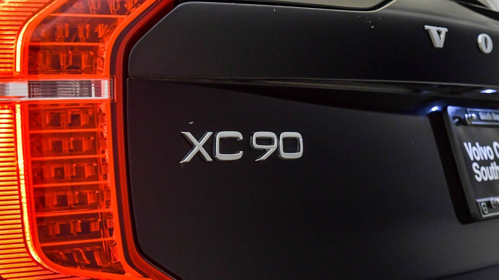 Used 2025 Volvo XC90 B6 Plus AWD/4WD image 11