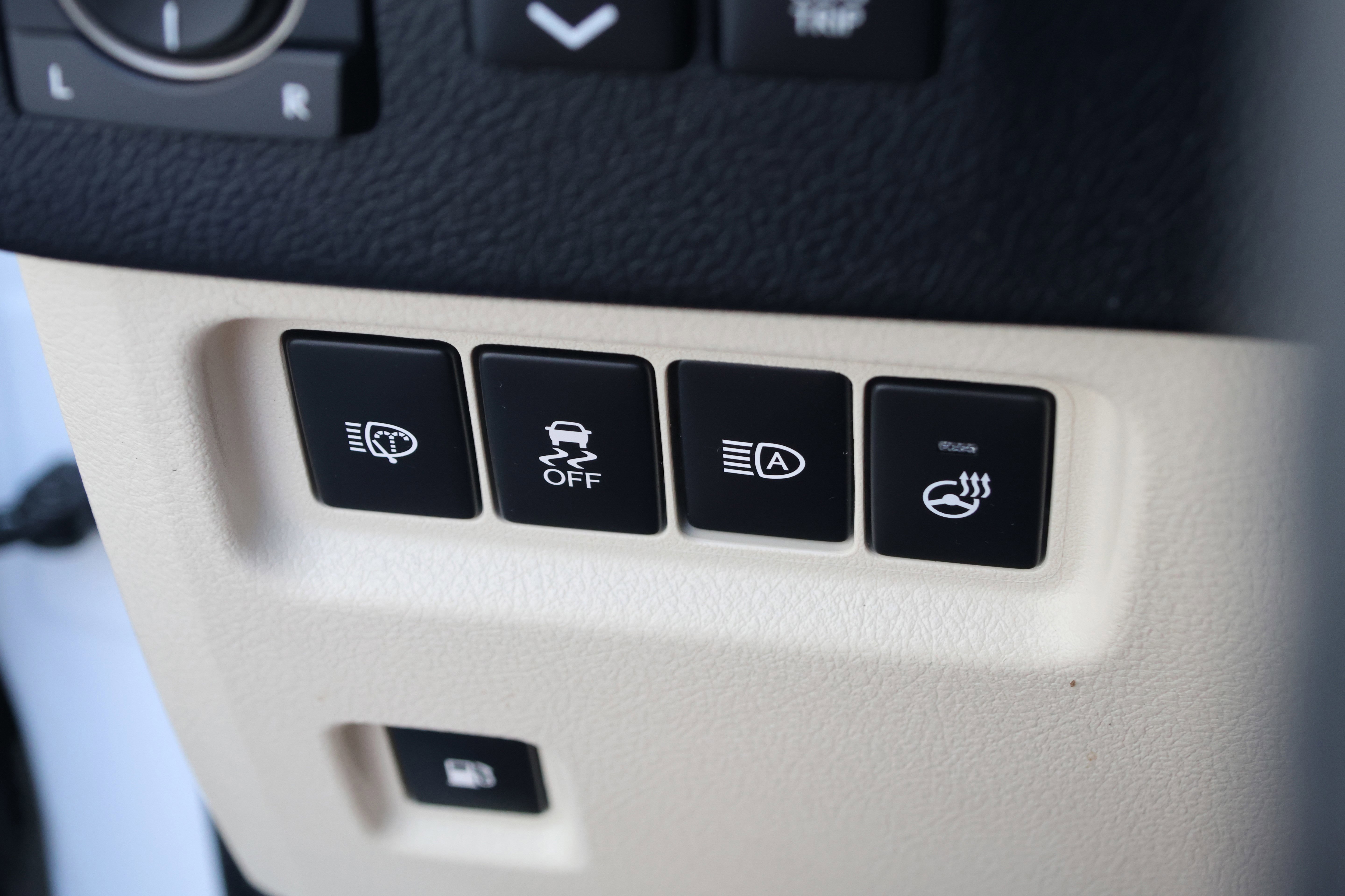 Certified 2023 Lexus GX 460 Luxury w/ Sport Design Package image 16