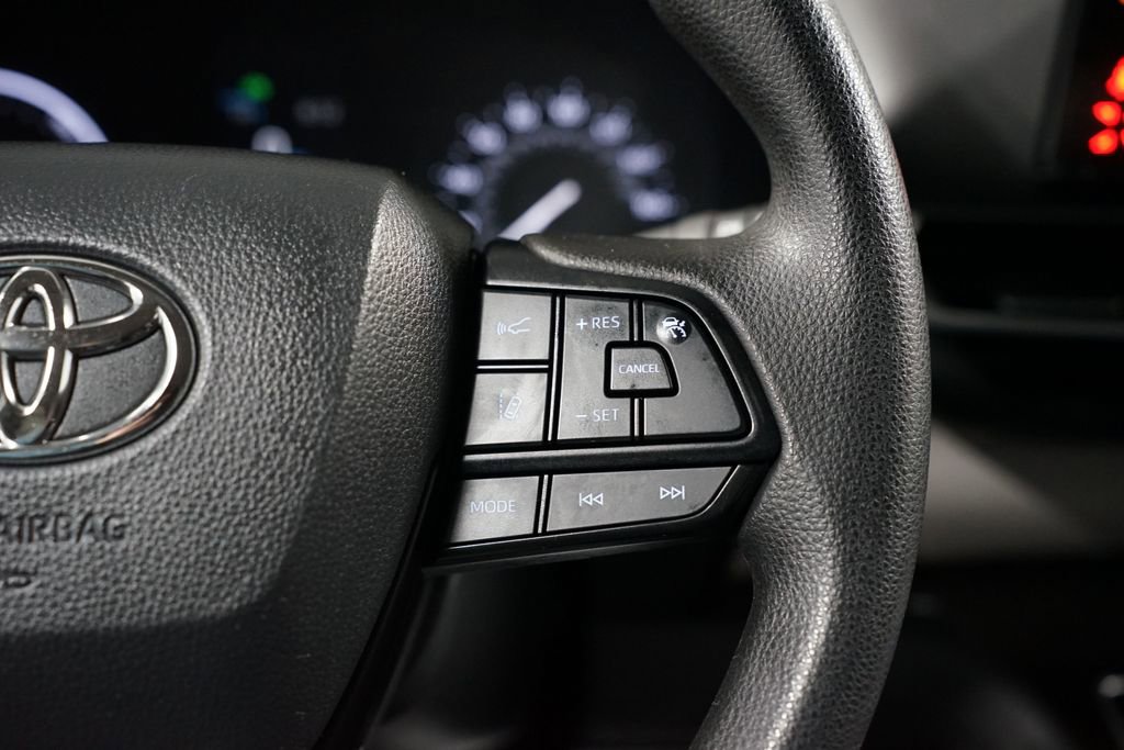 Certified 2024 Toyota Sienna LE image 13