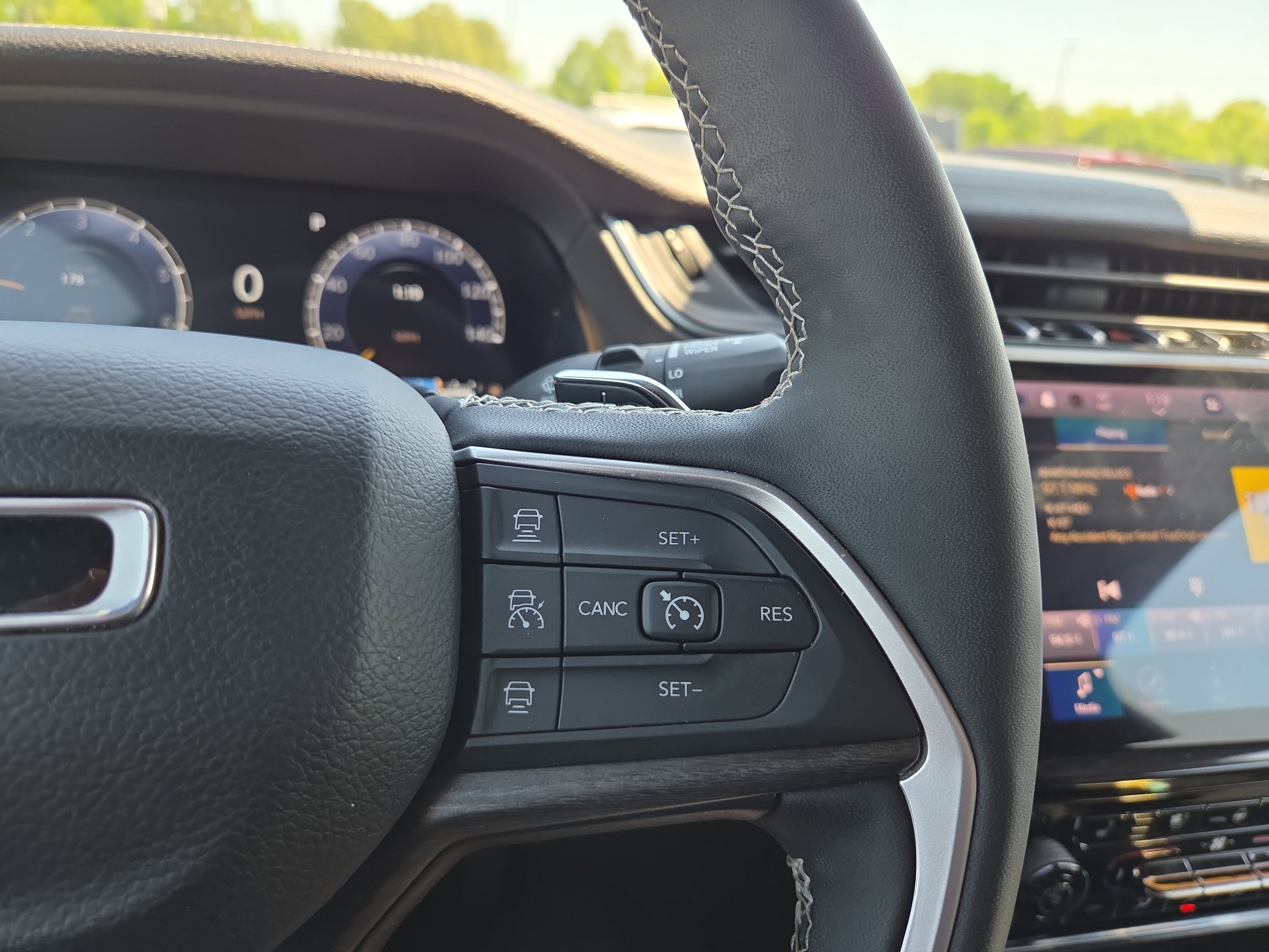 Used 2024 Jeep Grand Cherokee L Limited w/ Luxury Tech Group II image 13